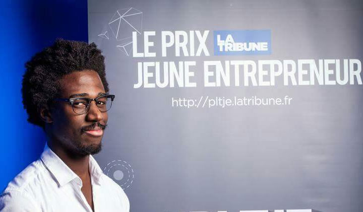 prix jeune entrepreneur - Oumar Kakou, promo 2014 du Bachelor en Communication Visuelle, au Prix du Jeune Entrepreneur