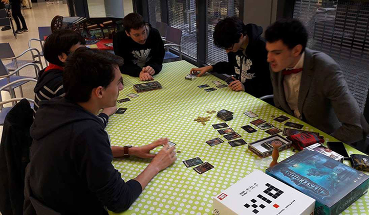 Live Action Role-Playing Game by Students' Association Just For Geeks: A Fun Way To Learn New Skills just for geeks jeu de carte collectionner - Live Action Role-Playing Game by Students' Association Just For Geeks: A Fun Way To Learn New Skills