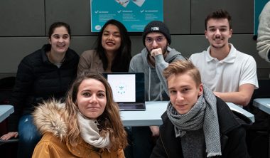 groupe 3 bloomher bap IIM 380x222 - Bloomher, la plateforme d'e-learning pour femmes, fait appel à l'expertise des étudiants de l'IIM.