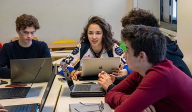 semaine hackathon 2027 380x222 - Hackathon Transversal sur l'entrepreneuriat responsable pour les étudiants de la promo 2027