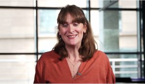 Alumni iim consultante innovation kpgm intelligence artificielle marketing digital communication – Claire Châtaignier, promo 2017, Consultante Innovation chez KPMG : accompagner les dirigeants dans leurs transformations